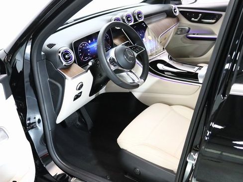 Certified 2025 Mercedes-Benz GLC 300 4MATIC image 20