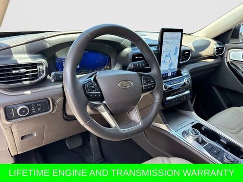 Used 2022 Ford Explorer Platinum w/ Equipment Group 601A AWD/4WD image 35