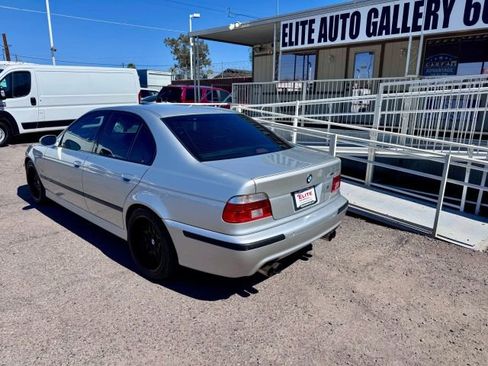 Used 2002 BMW M5 image 4