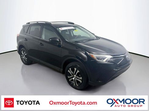 Certified 2018 Toyota RAV4 LE FWD image 1