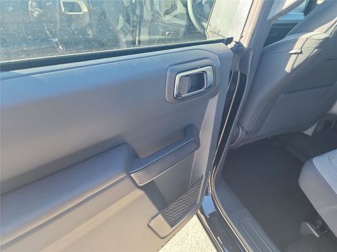 New 2025 Ford Bronco 4-Door image 16