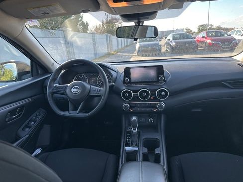 Used 2024 Nissan Sentra S image 11