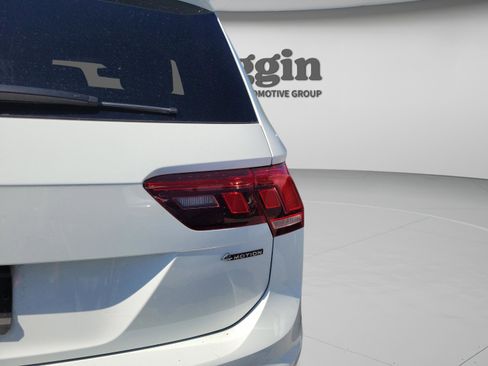 Used 2022 Volkswagen Tiguan SE image 21
