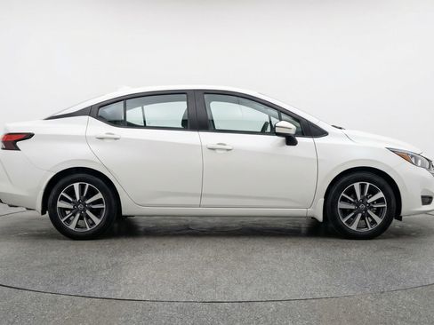 Used 2025 Nissan Versa SV w/ Trunk Package image 11