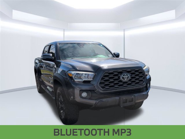 Used 2020 Toyota Tacoma TRD Off-Road AWD/4WD image 3