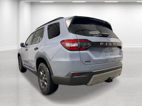 New 2026 Honda Pilot TrailSport image 3