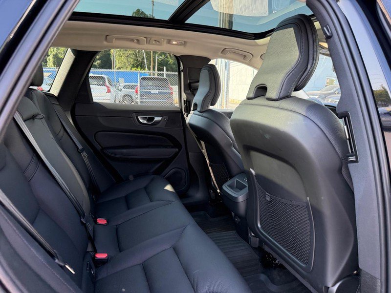 Certified 2024 Volvo XC60 B5 Plus w/ Protection Package Premier AWD/4WD image 11