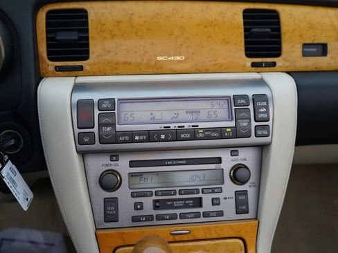 Used 2002 Lexus SC 430 Convertible image 12