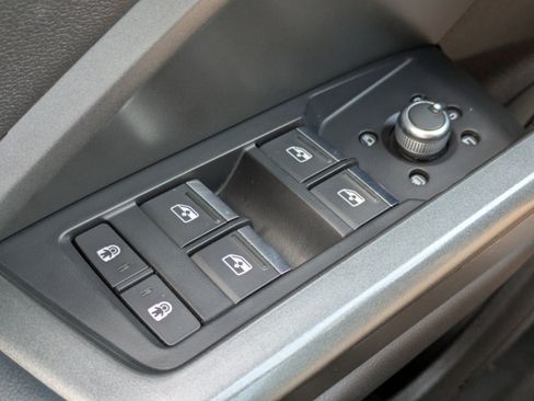 Used 2023 Audi Q3 2.0T Premium Plus w/ Premium Plus Package image 23