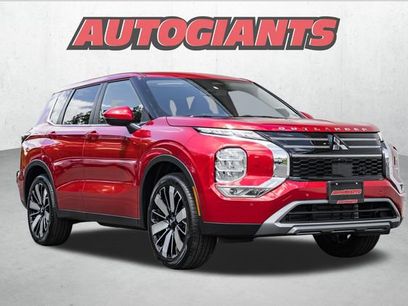 New 2025 Mitsubishi Outlander SE