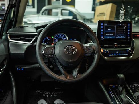 Used 2020 Toyota Corolla LE FWD image 15
