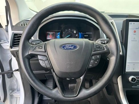 Used 2023 Ford Edge SE w/ Black Appearance Package AWD/4WD image 17