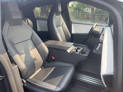 Used 2024 Tesla Cybertruck Cyberbeast AWD/4WD image 26