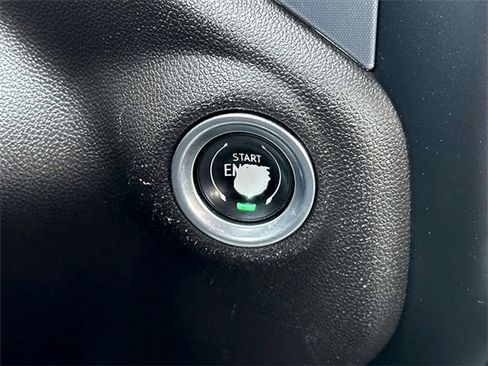 Used 2021 GMC Sierra 1500 SLT w/ SLT Premium Package image 21