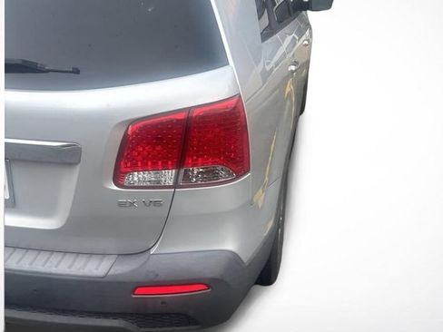 Used 2013 Kia Sorento EX w/ EX V6 Premium Pkg FWD image 9