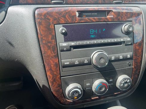 Used 2014 Chevrolet Impala Limited LS image 11