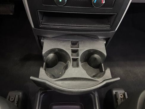 Used 2010 Dodge Grand Caravan SXT image 41