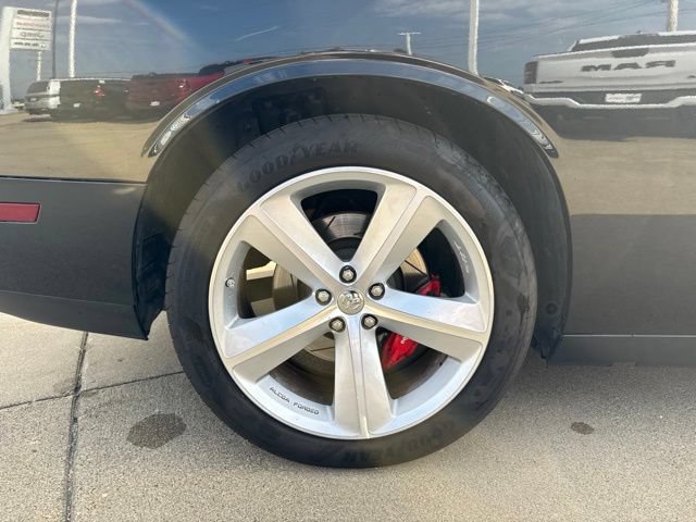 Used 2009 Dodge Challenger SRT8 RWD image 10