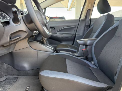 Used 2025 Nissan Versa SV FWD image 26
