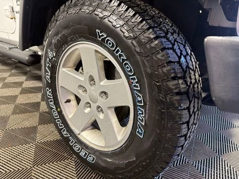 Certified 2017 Jeep Wrangler Unlimited Sport w/ Quick Order Package 23S AWD/4WD image 10