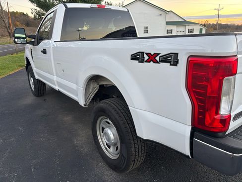 Used 2018 Ford F250 XLT image 13