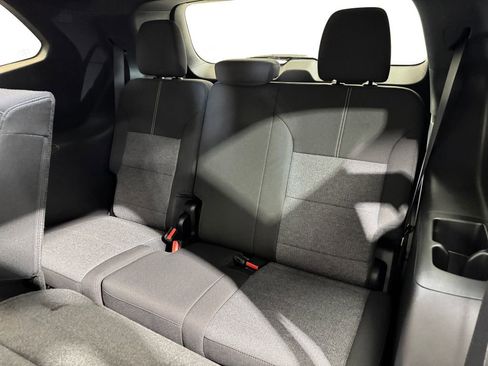 New 2026 GMC Acadia Elevation image 12