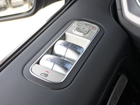 Used 2025 Mercedes-Benz G 63 AMG 4MATIC image 24
