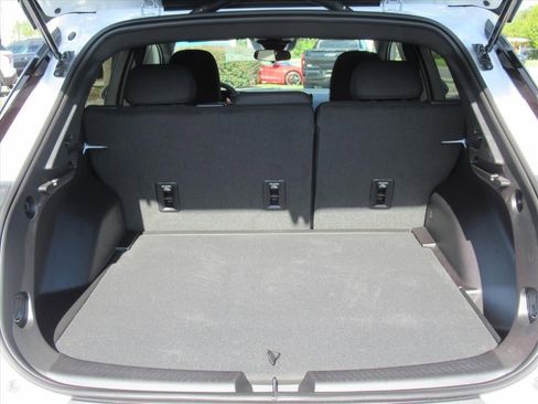 New 2026 Chevrolet Equinox EV LT image 28