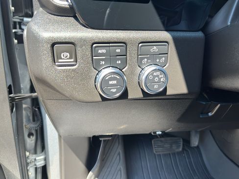Used 2024 GMC Sierra 1500 Elevation w/ Preferred Package AWD/4WD image 13