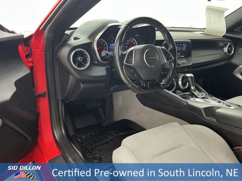 Used 2020 Chevrolet Camaro LT image 16