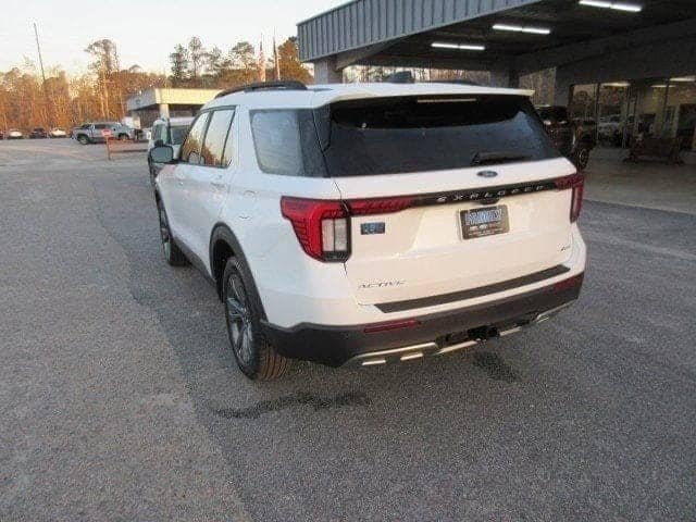 New 2026 Ford Explorer Active w/ Active Comfort Package AWD/4WD image 3