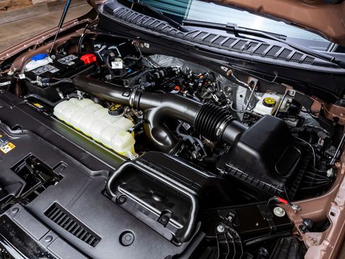 Used 2025 Lincoln Navigator Black Label AWD/4WD image 37