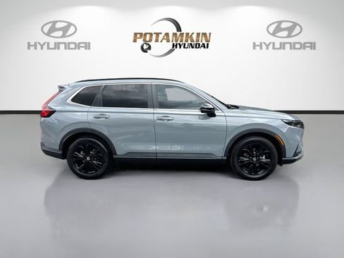 Used 2025 Honda CR-V Sport Touring image 4