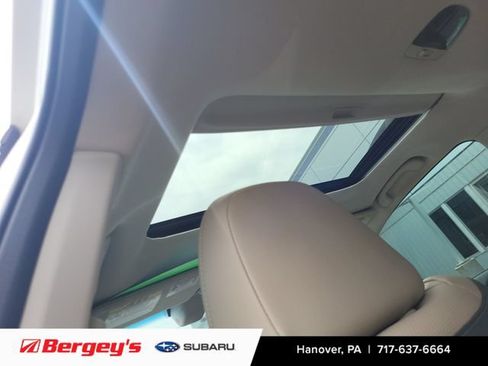 Certified 2022 Subaru Outback Limited AWD/4WD image 18