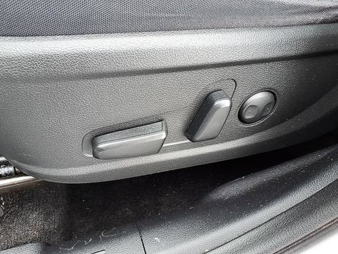 Used 2022 Hyundai Santa Fe SEL FWD image 18
