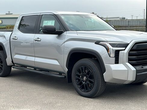 New 2026 Toyota Tundra SR5 image 3