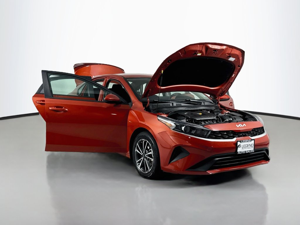 Used 2022 Kia Forte LXS FWD image 17