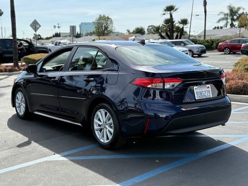 Certified 2025 Toyota Corolla LE w/ LE Premium Package image 8