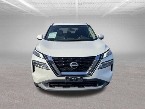 Used 2023 Nissan Rogue SV AWD/4WD image 3
