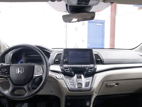 Certified 2024 Honda Odyssey EX-L image 17