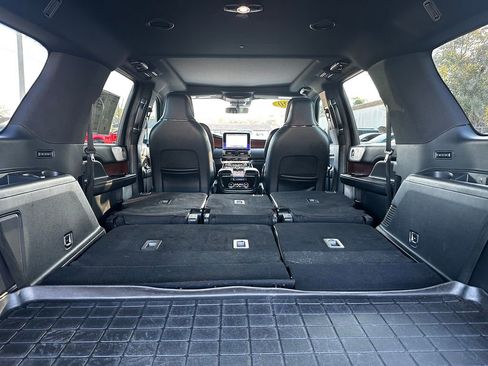 Used 2020 Lincoln Navigator L Reserve w/ Equipment Group 208A Reserve image 43