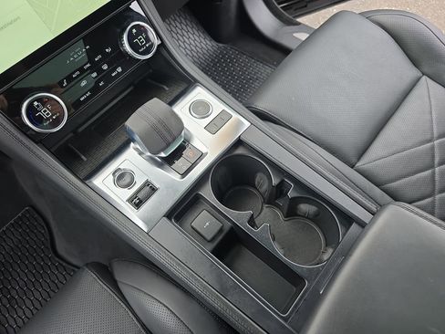 Used 2021 Jaguar F-PACE S image 25