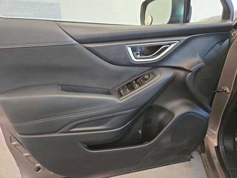 Used 2022 Subaru Forester Premium image 6