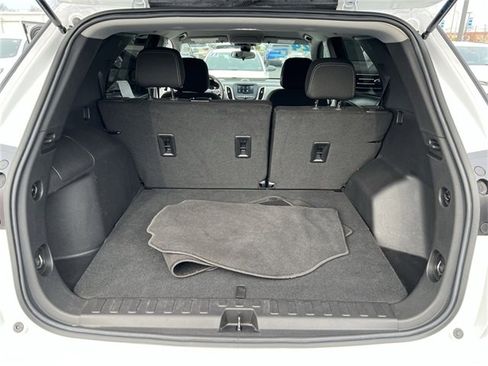 Certified 2024 Chevrolet Equinox LS w/ LS Convenience Package image 17