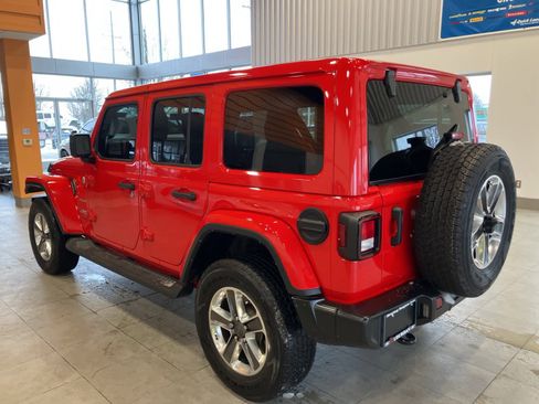 Used 2021 Jeep Wrangler Unlimited Sahara w/ Uconnect 4C Nav & Sound Group image 7