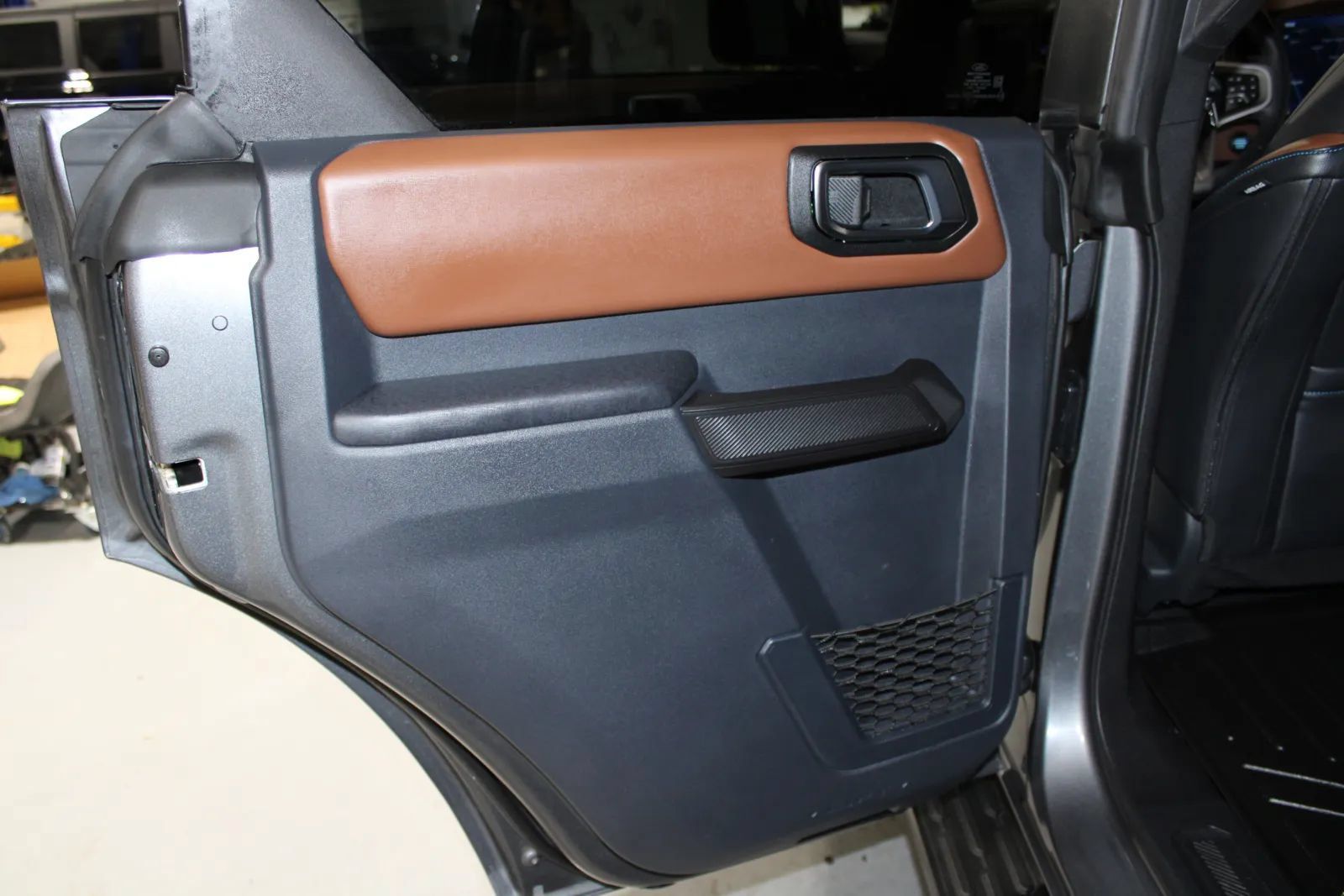 Used 2024 Ford Bronco Outer Banks AWD/4WD image 27