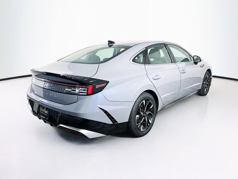 Used 2025 Hyundai Sonata SEL FWD image 9