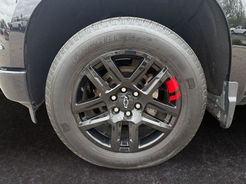 Used 2024 Chevrolet Silverado 1500 RST w/ Redline Edition AWD/4WD image 15