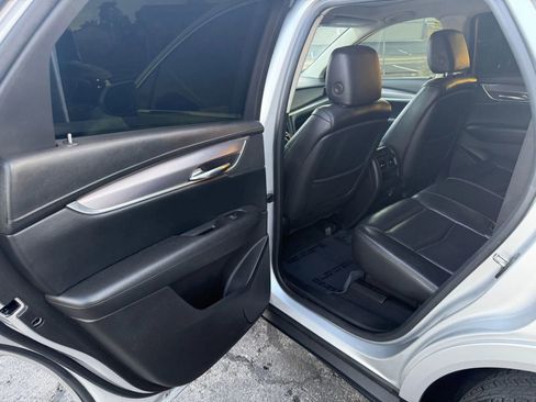 Used 2017 Cadillac XT5 Luxury w/ Driver Awareness Package image 16