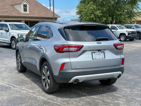 Used 2023 Ford Escape Platinum w/ Premium Technology Package AWD/4WD image 8